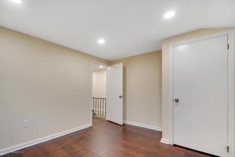 407 Redmond Avenue Oakhurst NJ 07755