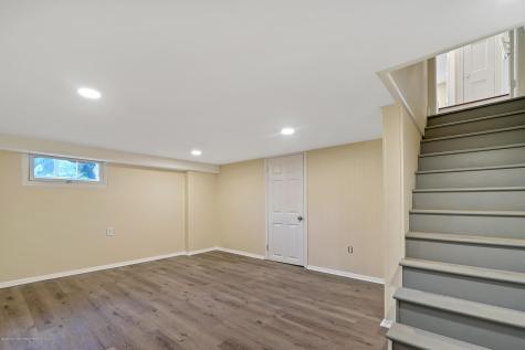 407 Redmond Avenue Oakhurst NJ 07755