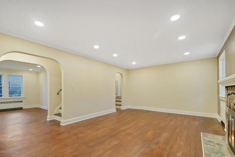 407 Redmond Avenue Oakhurst NJ 07755