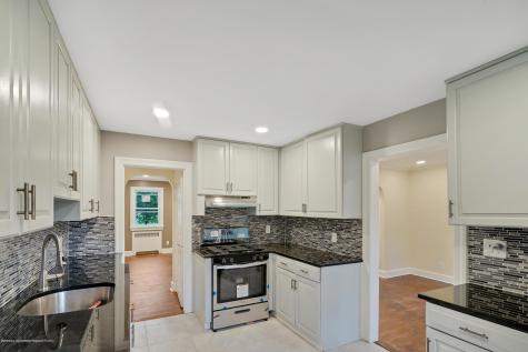407 Redmond Avenue Oakhurst NJ 07755