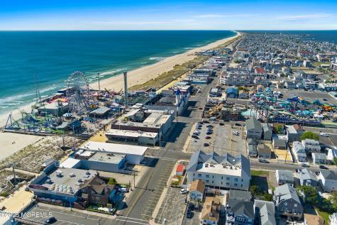 15 N Street Seaside Park NJ 08752
