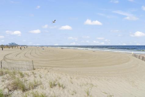 1 Osborne Place Rumson NJ 07760