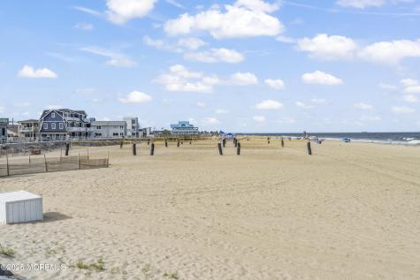 1 Osborne Place Rumson NJ 07760