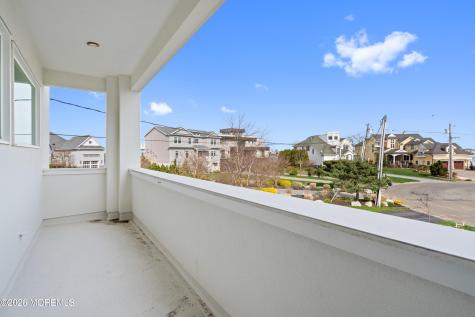 7 Circle Drive Monmouth Beach NJ 07750