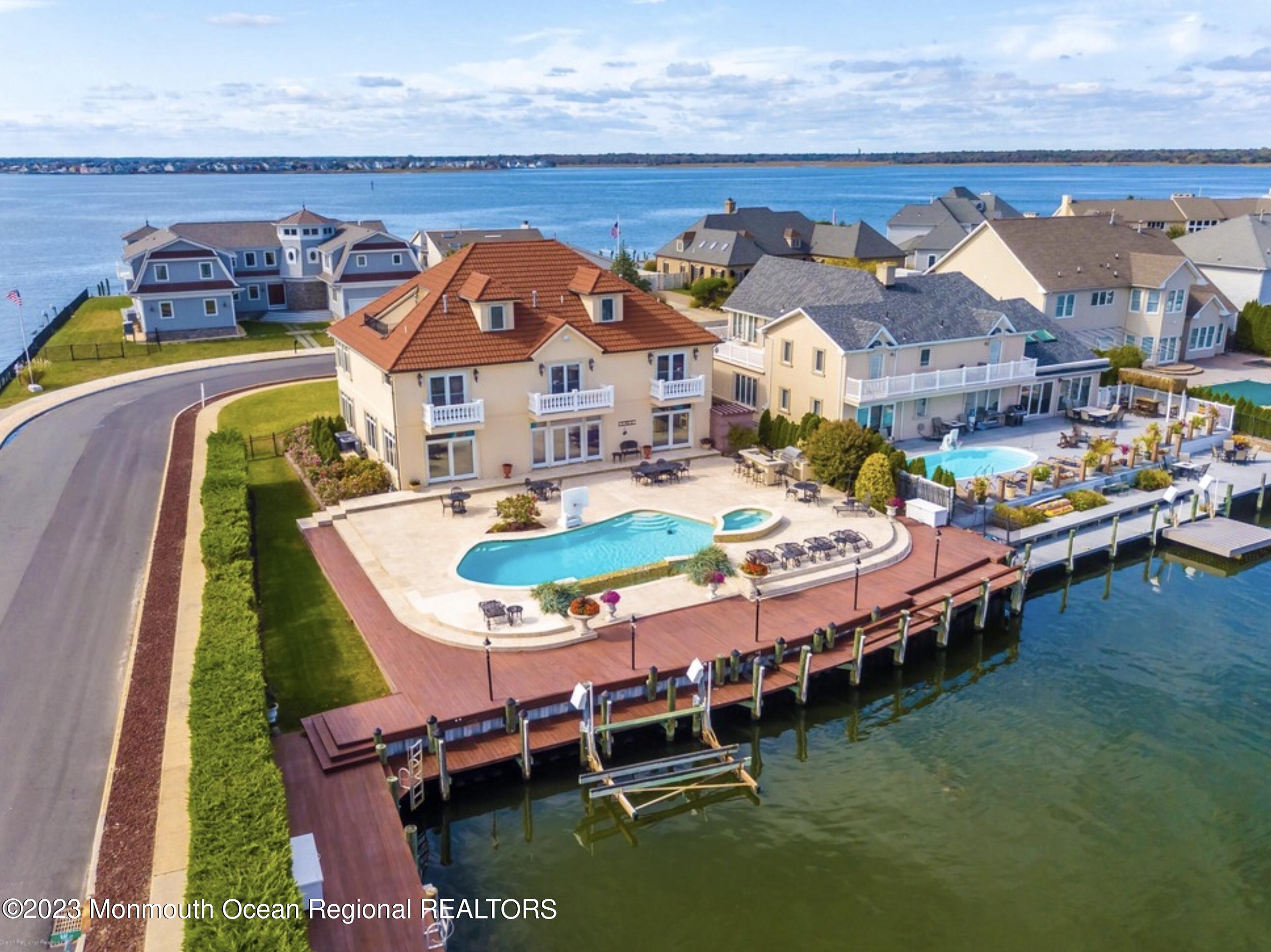 220 Pointe Drive Mantoloking NJ 08738