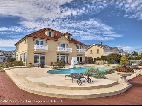220 Pointe Drive Mantoloking NJ 08738