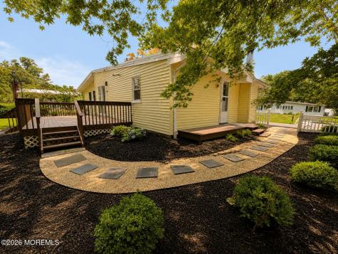 253 Parkview Terrace Lincroft NJ 07738