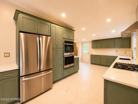 253 Parkview Terrace Lincroft NJ 07738