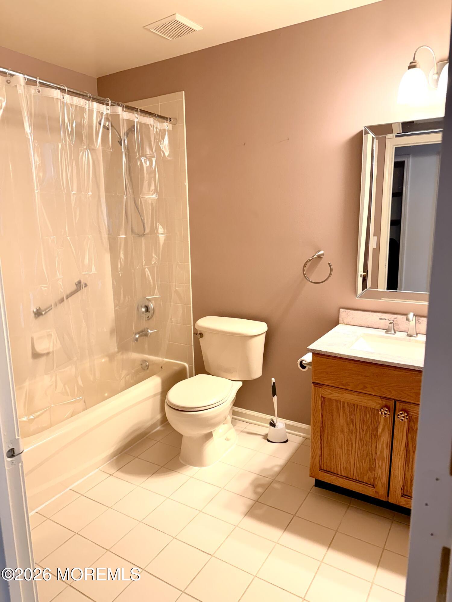 17 Forrest Court Tinton Falls NJ 07753