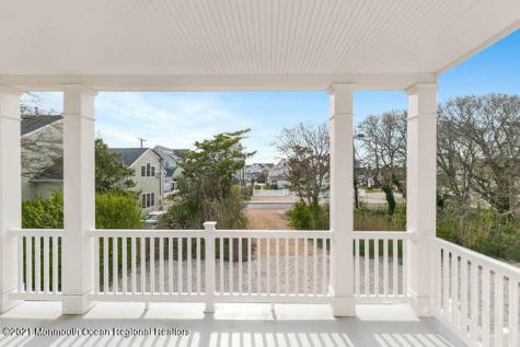 916 Ocean Avenue Mantoloking NJ 08738