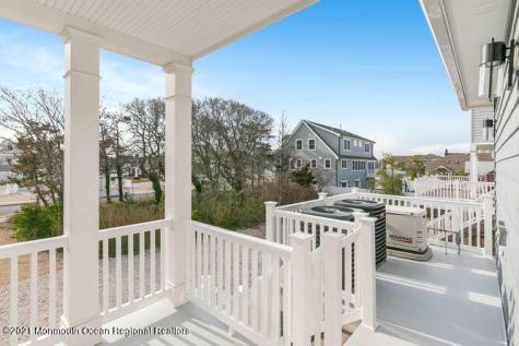 916 Ocean Avenue Mantoloking NJ 08738