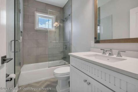 916 Ocean Avenue Mantoloking NJ 08738