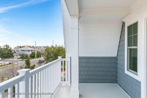 916 Ocean Avenue Mantoloking NJ 08738