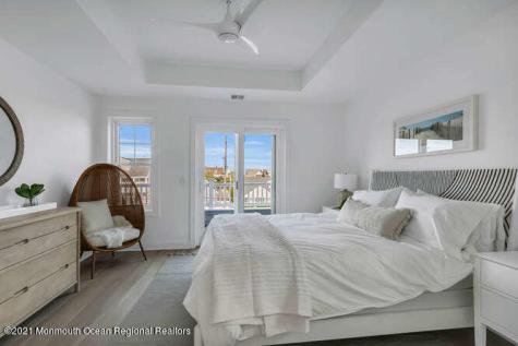 916 Ocean Avenue Mantoloking NJ 08738