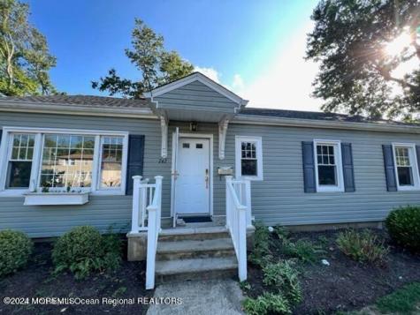 742 Myrtle Avenue West Allenhurst NJ 07711