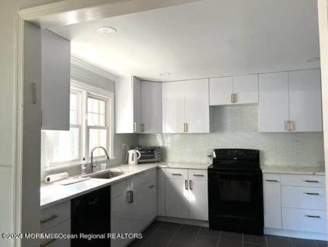 742 Myrtle Avenue West Allenhurst NJ 07711