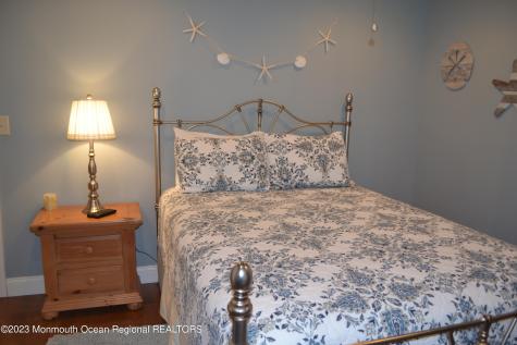 11 3rd Avenue Seaside Park NJ 08752