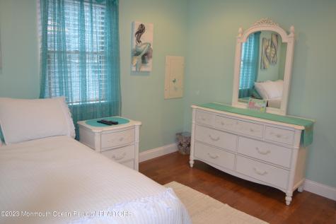 11 3rd Avenue Seaside Park NJ 08752