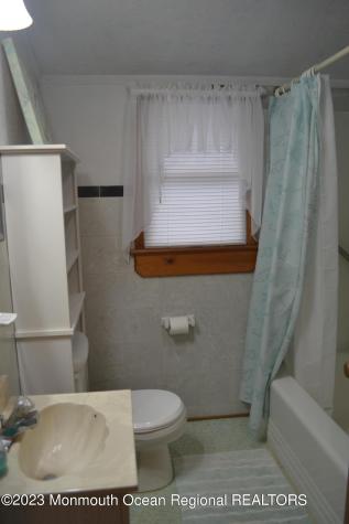 11 3rd Avenue Seaside Park NJ 08752