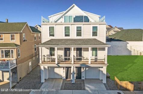 7 Center Street Sea Bright NJ 07760