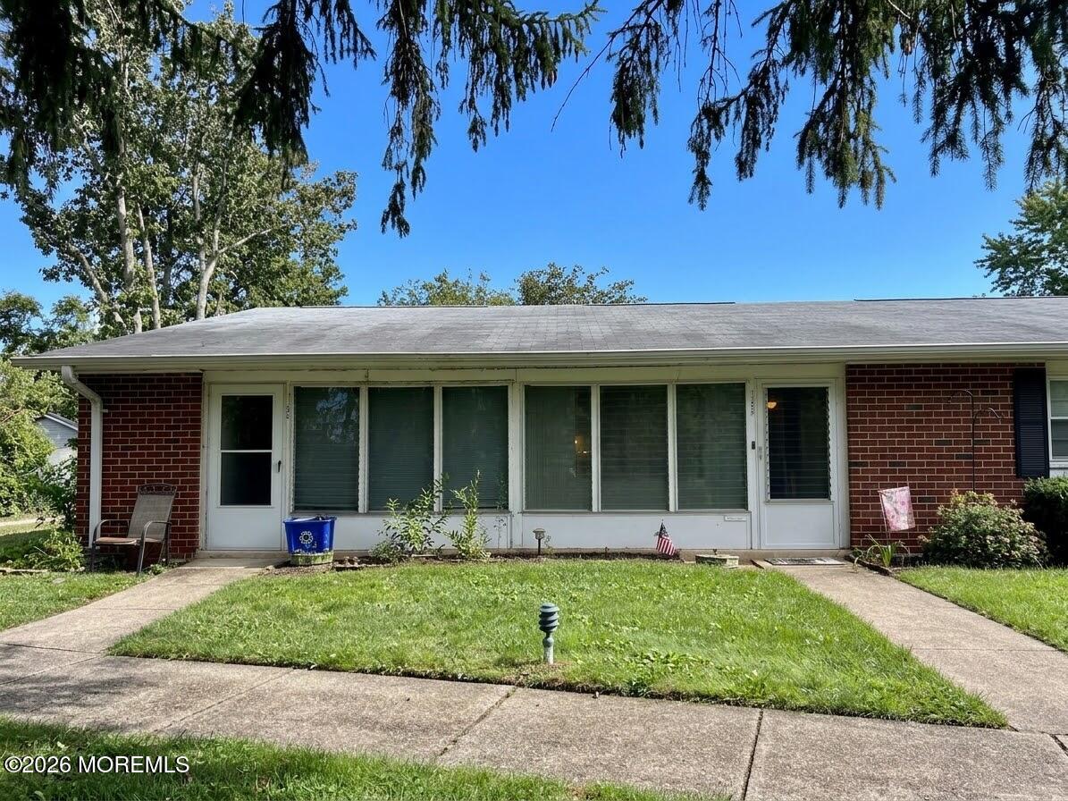 1192B Clydebank Court Lakewood NJ 08701