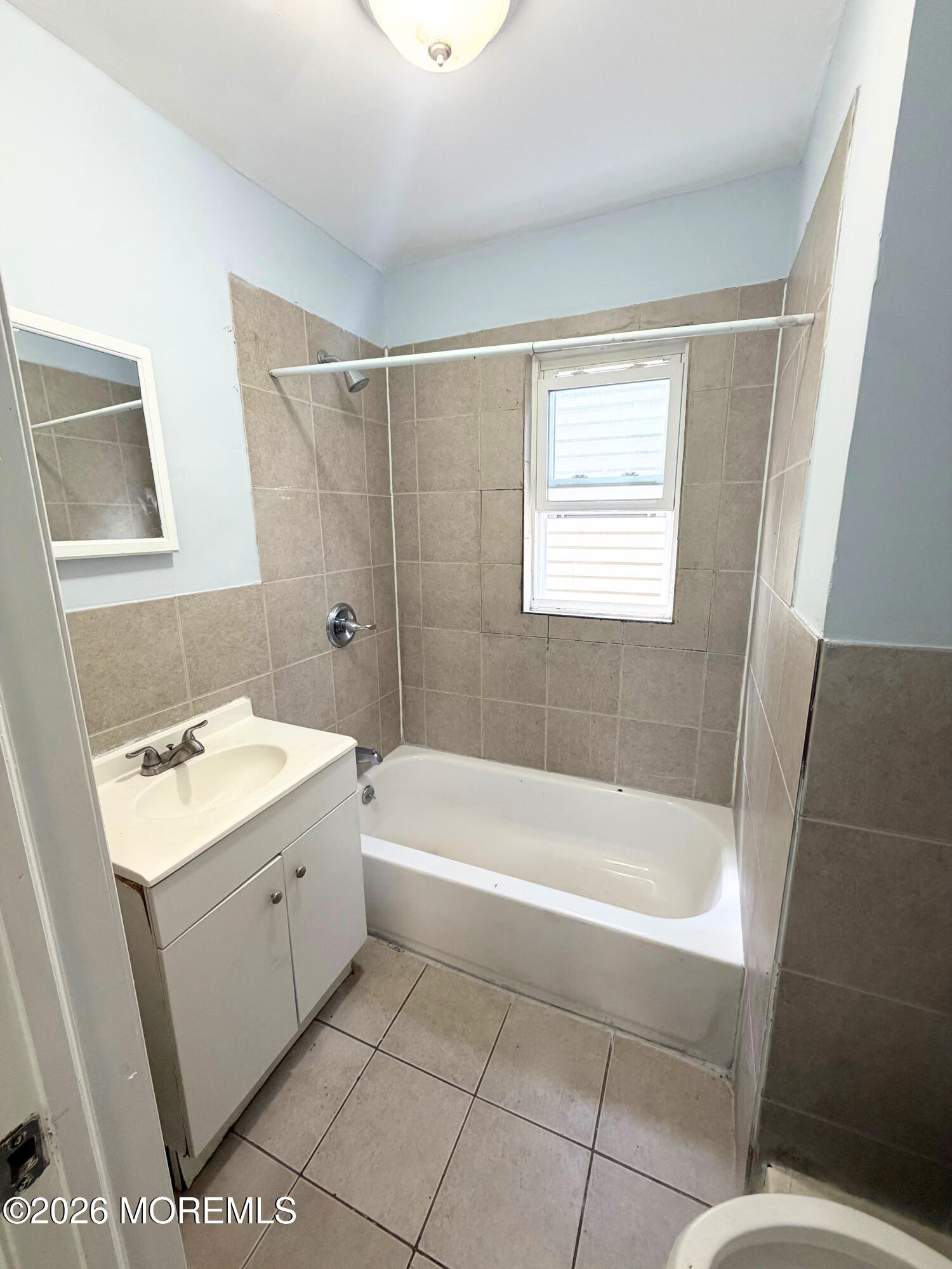 1060 Bond Street Elizabeth NJ 07201