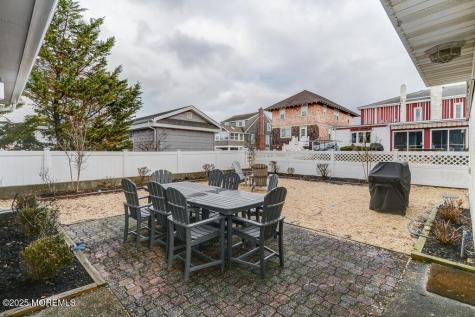 10 E Street Seaside Park NJ 08752