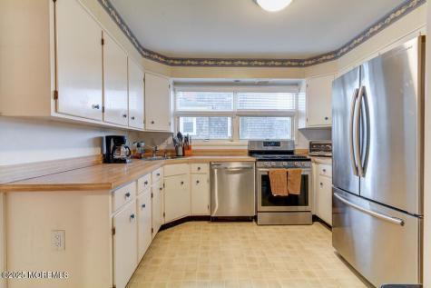 10 E Street Seaside Park NJ 08752