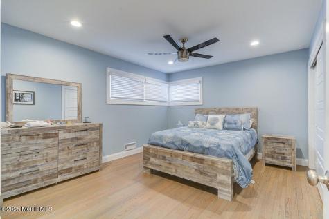 10 E Street Seaside Park NJ 08752