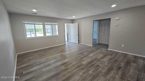 1700 Nj 37 W Toms River NJ 08757