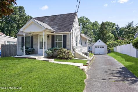 804 Nutswamp Road Red Bank NJ 07701