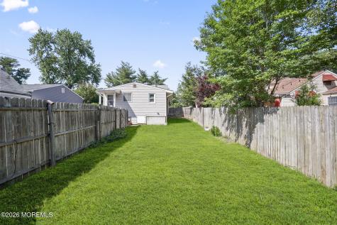 804 Nutswamp Road Red Bank NJ 07701