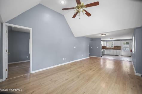 804 Nutswamp Road Red Bank NJ 07701