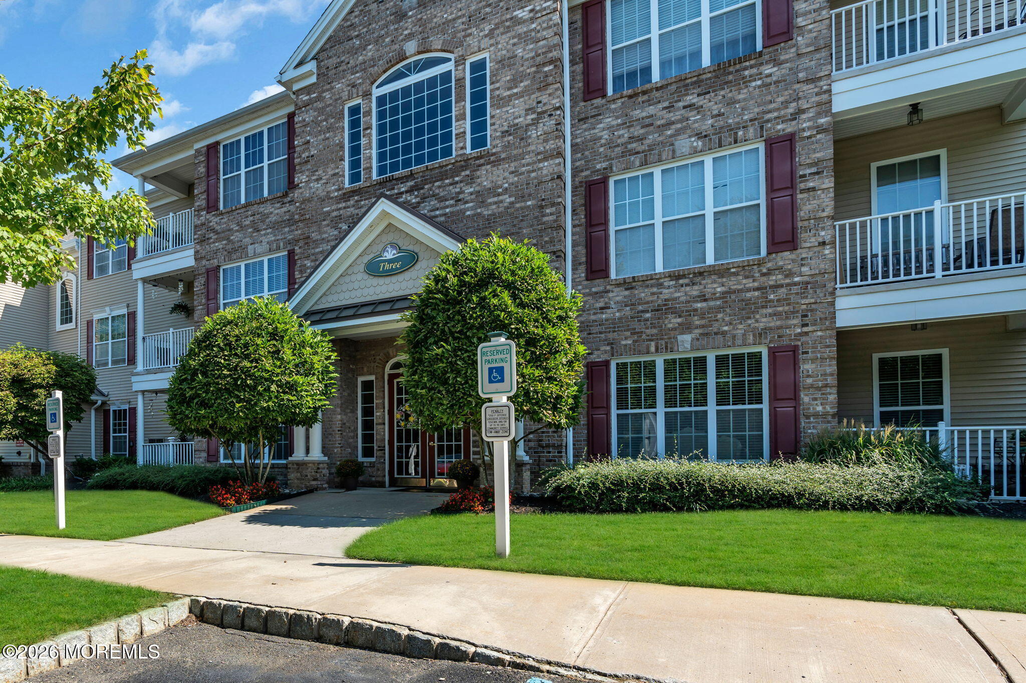 313 Sophee Lane Lakewood NJ 08701