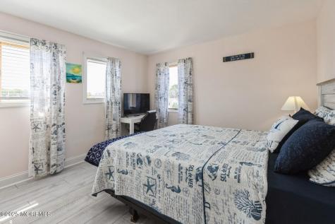 22 Longpoint Drive Brick NJ 08723