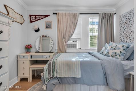 316 Woodland Avenue Brielle NJ 08730
