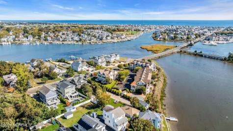 316 Woodland Avenue Brielle NJ 08730