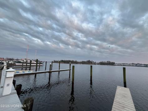 210 Spinnakers Cove Toms River NJ 08753
