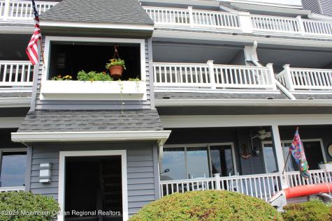210 Spinnakers Cove Toms River NJ 08753