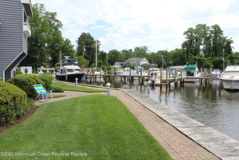 210 Spinnakers Cove Toms River NJ 08753