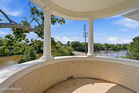 300 Lake Drive Allenhurst NJ 07711