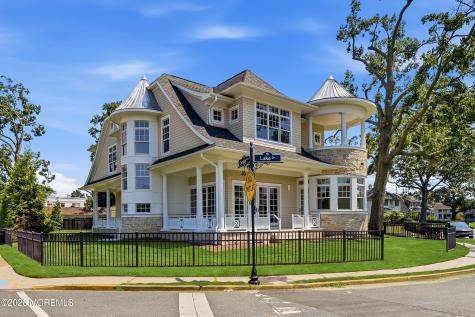 300 Lake Drive Allenhurst NJ 07711