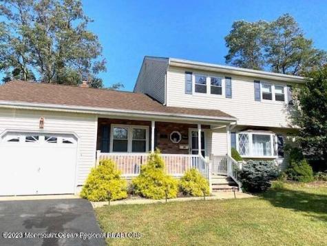 55 Heath Avenue Oakhurst NJ 07755