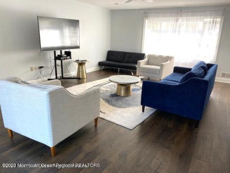55 Heath Avenue Oakhurst NJ 07755