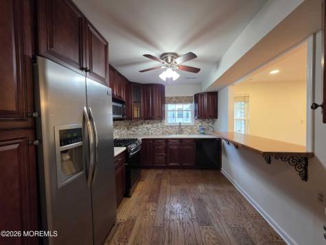 129 Tulip Lane Freehold NJ 07728
