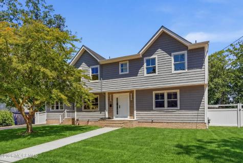 19 Roslyn Drive Oakhurst NJ 07755