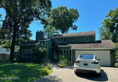 604 Van Note Parkway Oakhurst NJ 07755