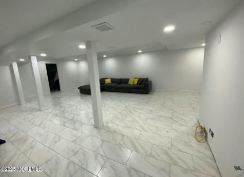 604 Van Note Parkway Oakhurst NJ 07755
