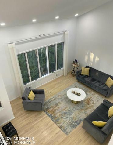 604 Van Note Parkway Oakhurst NJ 07755