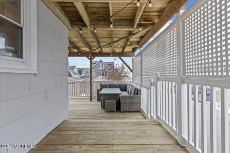 51 3rd Avenue Normandy Beach NJ 08739